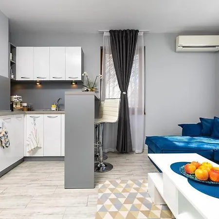 Super Center Flat Parchevich Пловдив