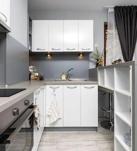 Super Center Flat Parchevich *